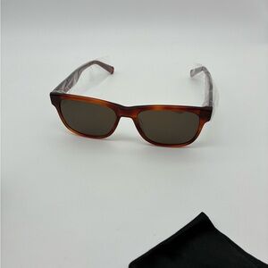 NWT banana republic Brown Tortoise Sunglasses with case